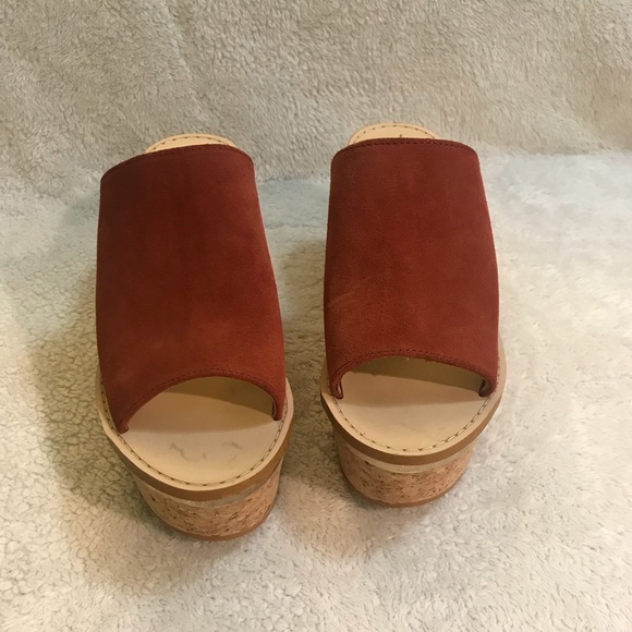 Zara Shoes - Zara Woman Platform Slides
